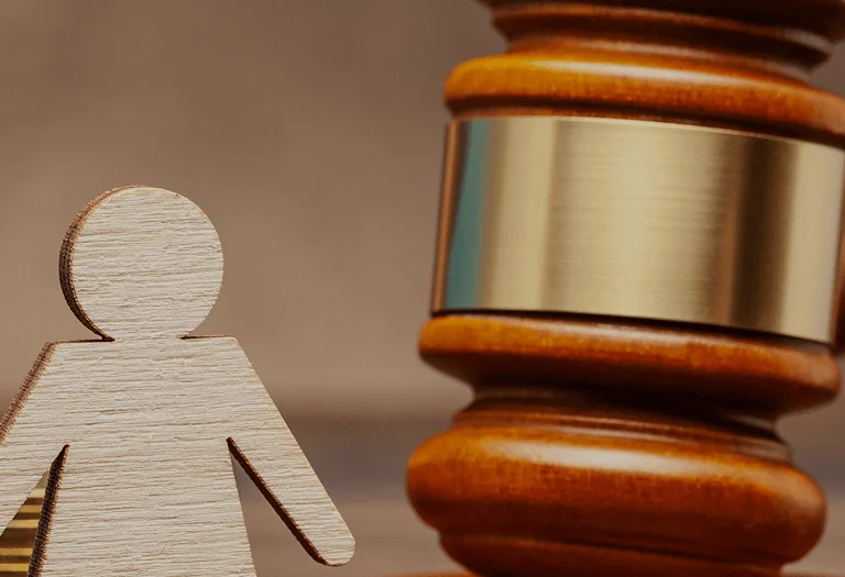 Infographic illustrating steps to buy a house using a mortgage, including budgeting, loan types, and closing processes.